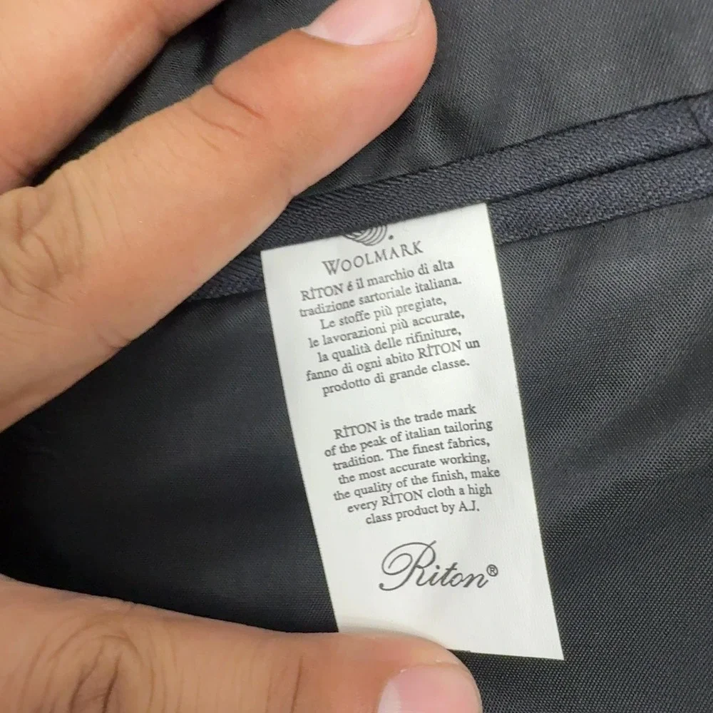 Riton Blazer Mens 42R Black Wool Blend Pinstripe Silk Touch Formal Classic